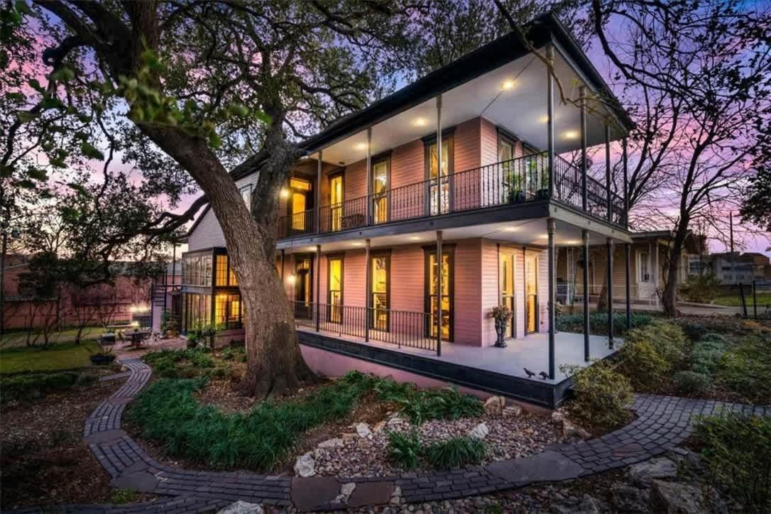 Rare - Unique East Austin Home - Walk To Downtown المظهر الخارجي الصورة